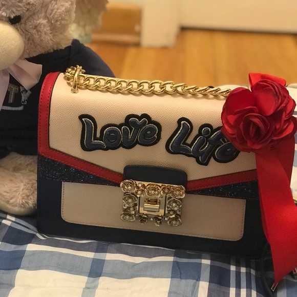 BRAND NEW ALDO SONARA LOVE LIFE CROSSBODY BAG - Picture 2 of 7